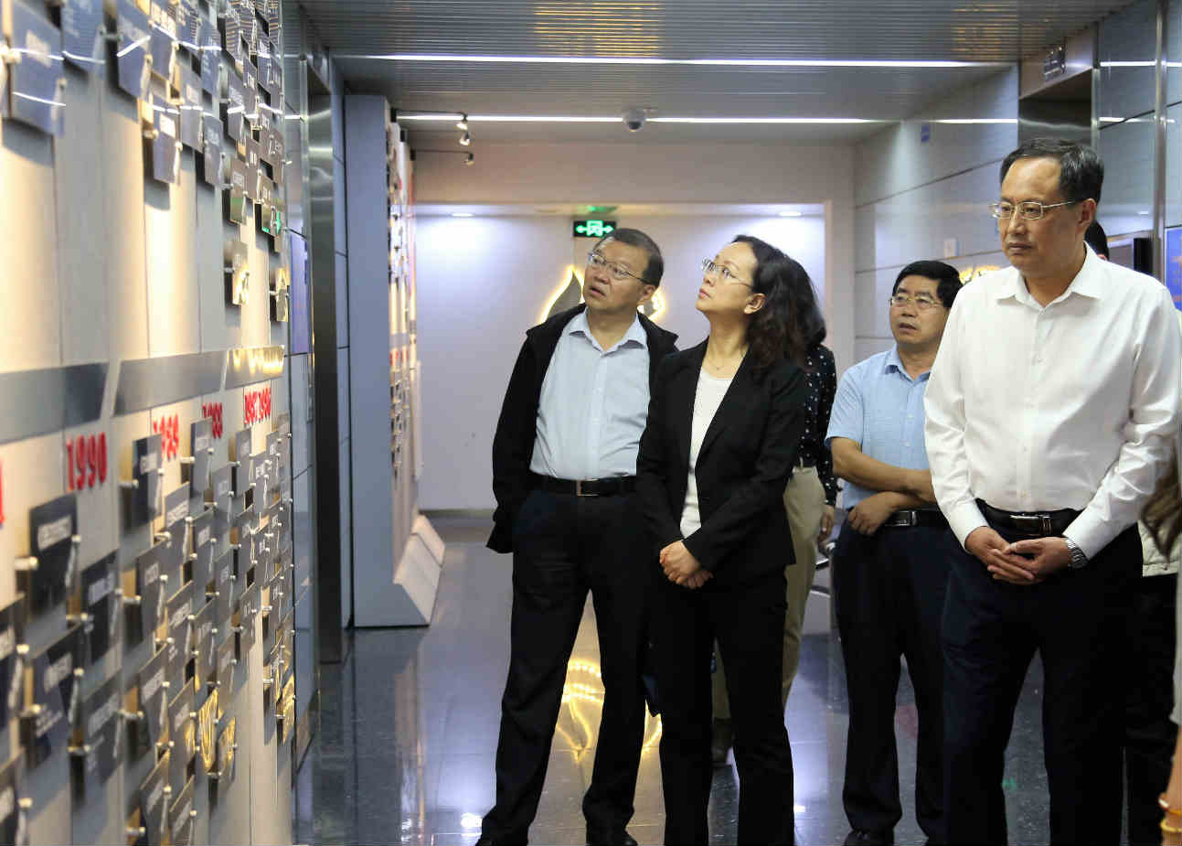 青海省廣播電影電視局局長申紅興一行調研山影集團