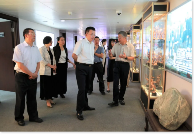 山東省廣播電視局領導到山東影視傳媒集團開展專題調研 山東省廣播電視局領導到山東影視傳媒集團開展專題調研